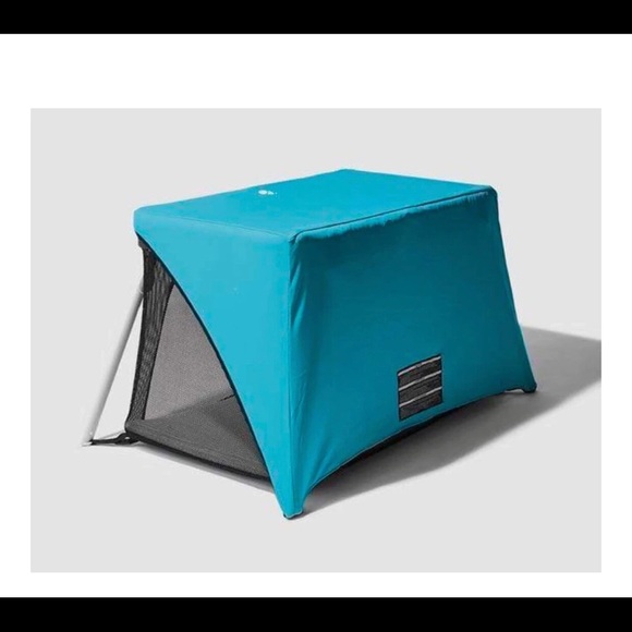 Guava Lotus Bassinet/Crib convertible pack & play - Picture 8 of 9